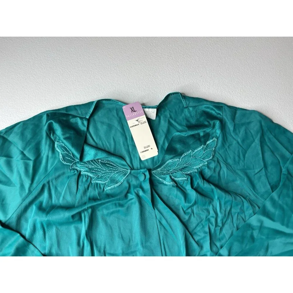 Vassarette Nightgown Button Front Evergreen Size XL 31100‎